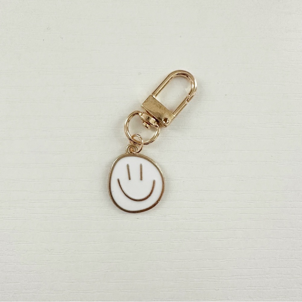 NEW White Smiley Face Keychain
